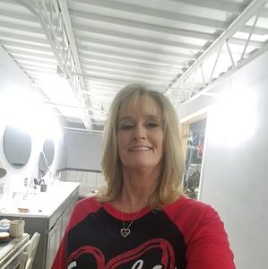 Meet your Posher, Vickie